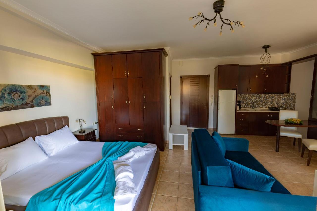 Elvis Nest Apartman Néa Mudaniá Kültér fotó