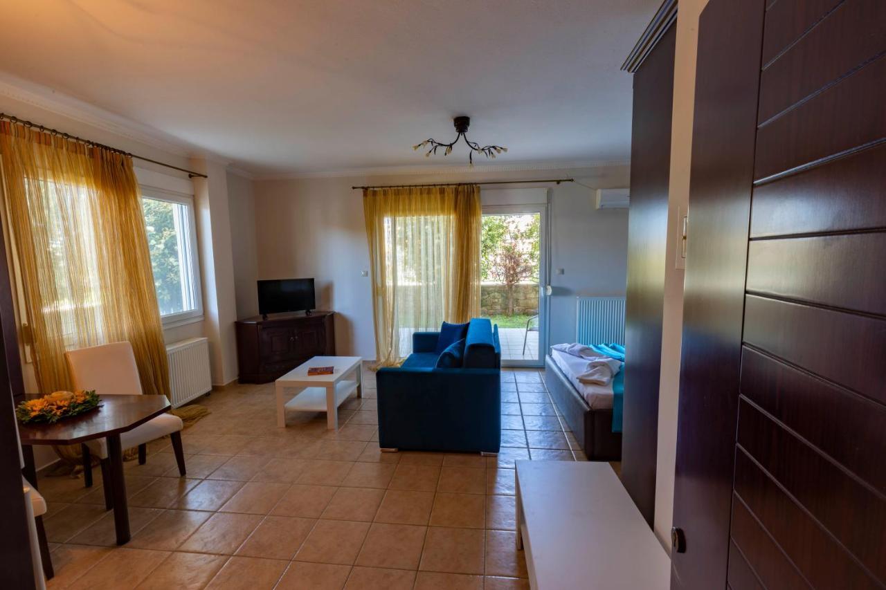 Elvis Nest Apartman Néa Mudaniá Kültér fotó