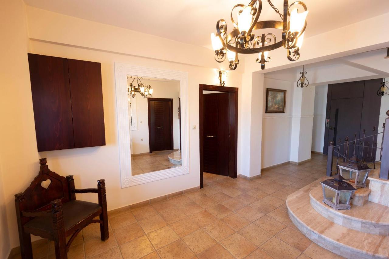 Elvis Nest Apartman Néa Mudaniá Kültér fotó